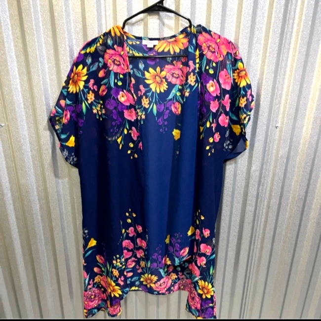 Floral Short Sleeve Cardigan
